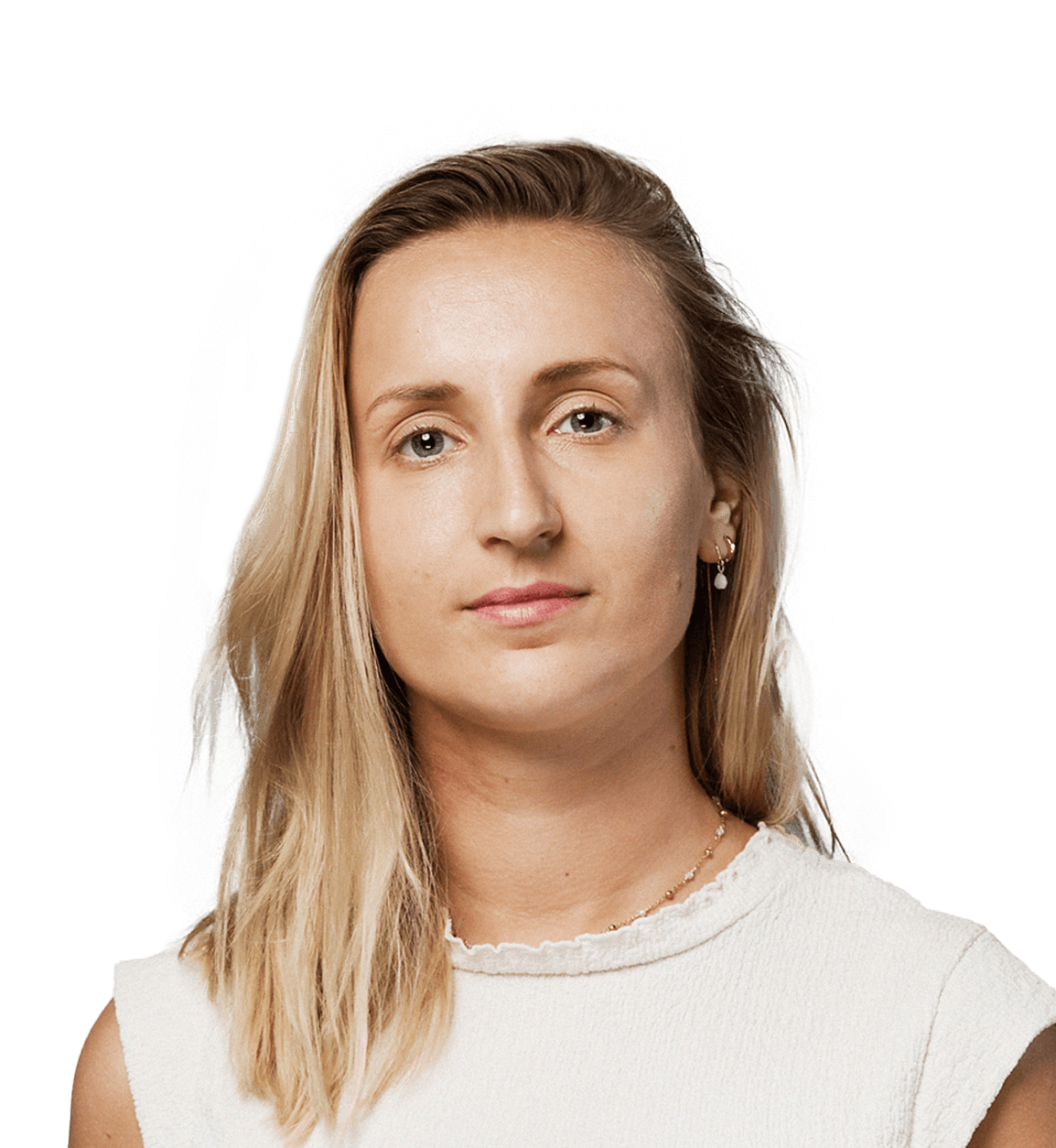 Stella Hak - investment associate