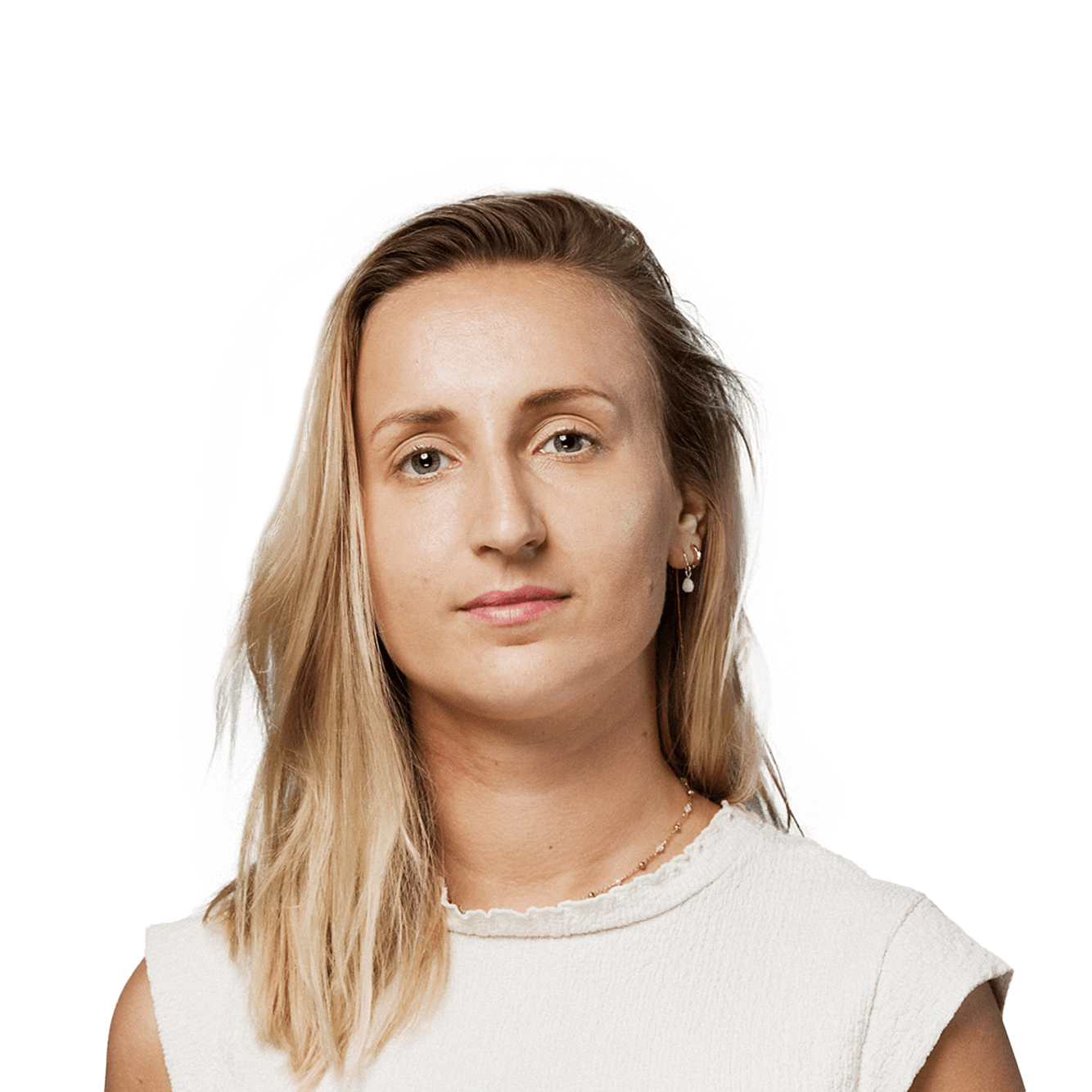 Stella Hak - investment associate